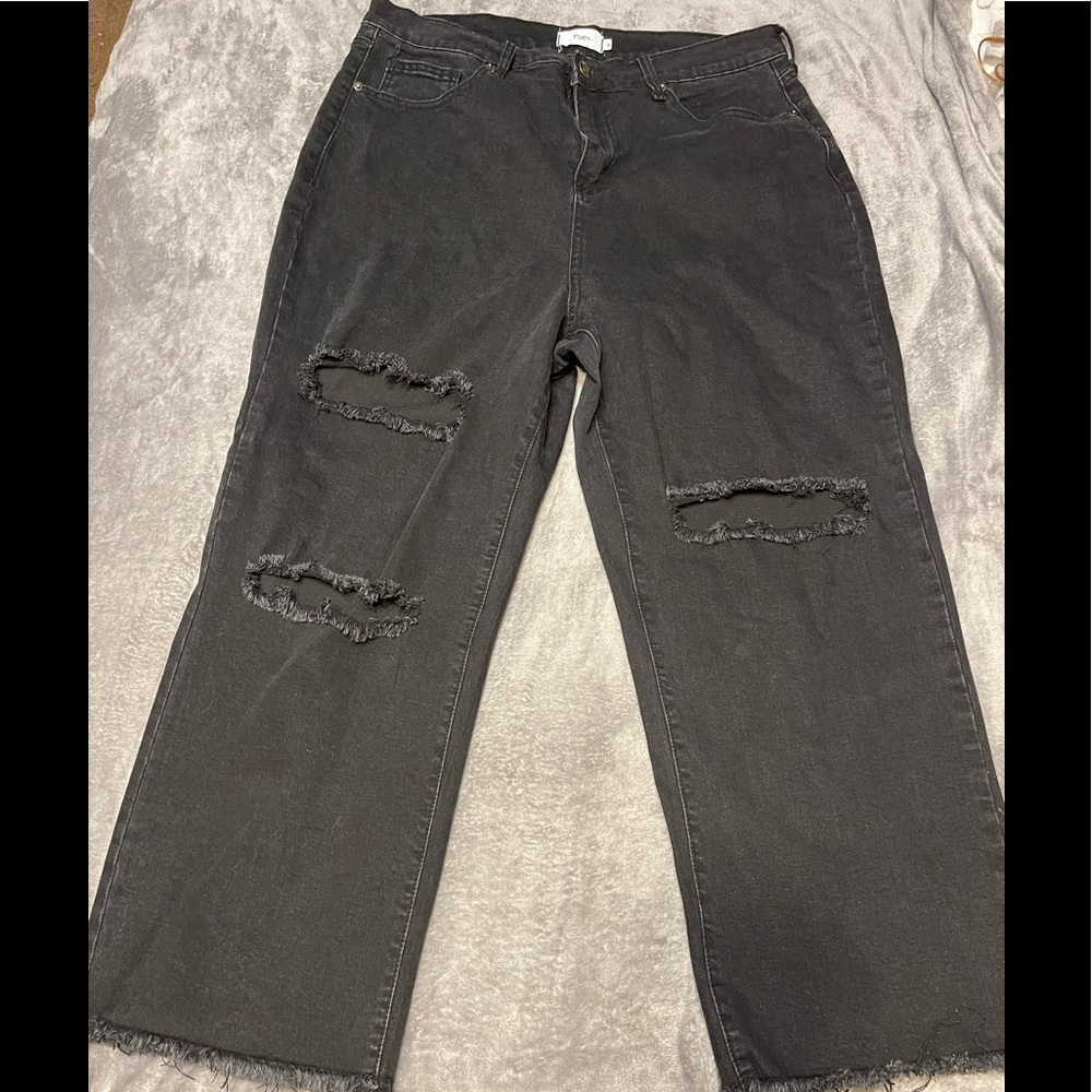 Women’s Rue 21 boyfriend straight leg jeans size 18